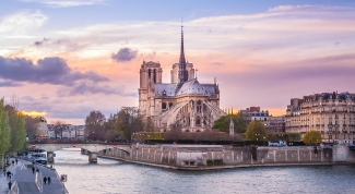 photo of Notre-Dame cathedral from the pont de Tournelle