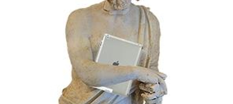 statue with iPad
