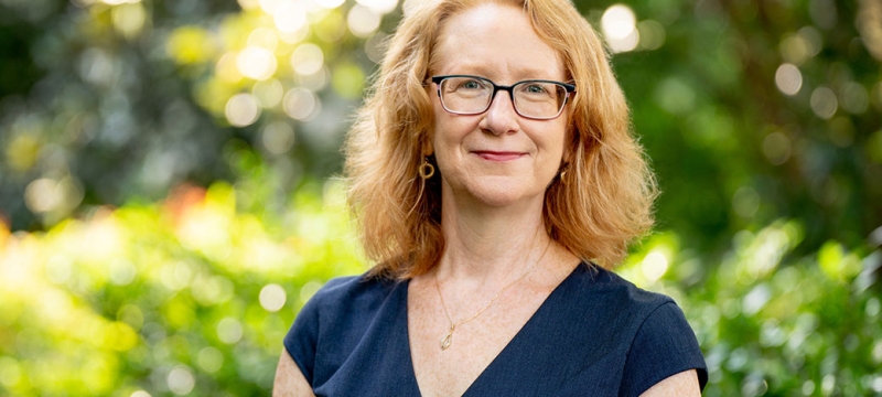 photo of woman outdoors, day